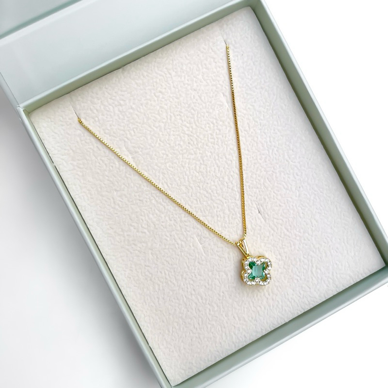 Colar Trevo Cravejado Pedra Verde Folheado a Ouro 18k em Oferta na Shopee