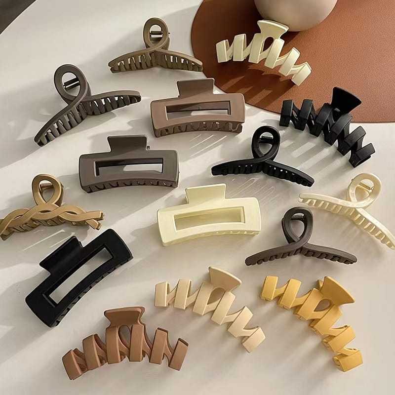 Prendedor Grande Cabelo Piranha Presilha blogueira elegante tons neutros maxi minimalista em Oferta na Shopee