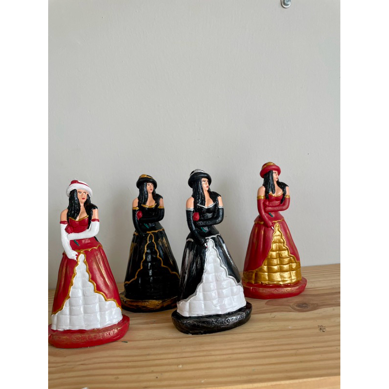 Imagem Pomba Gira do Cabaré/ Pomba gira Maria Padilha 20cm gessoa