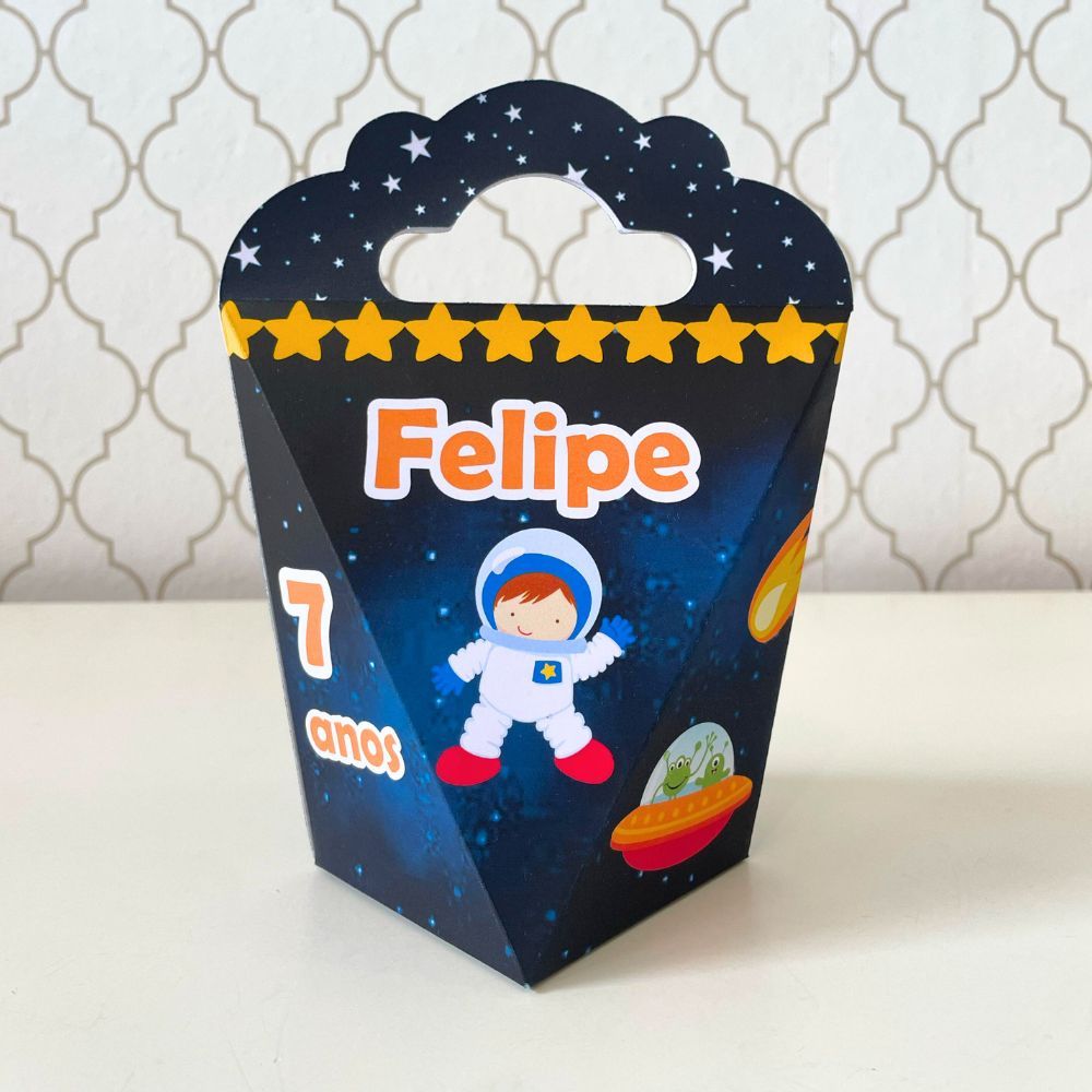 CAIXA TRIANGULOVE PERSONALIZADA PARA LEMBRANCINHAS ASTRONAUTA | CAIXINHA FESTA INFANTIL ANIVERSARIO