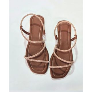 Sandálias rasteirinha feminina confortável / moda casual. Do 33 ao 43. Numeração Especial. em Oferta na Shopee