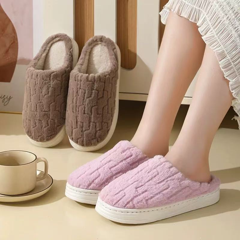 Chinelos De Pelúcia  , Fofos De Fundo Grosso Quente De Inverno , Sapatos Confortáveis Antiderrapantes De Algodão em Oferta na Shopee