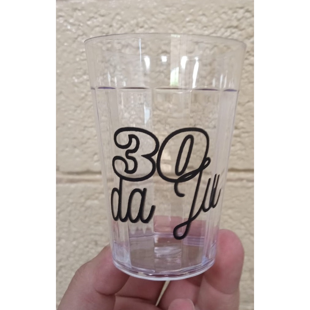 30 copo(s)  Lagoinha(americano) personalizado com arte em uma cor e a mesma arte para todos os copos(acrilico)
