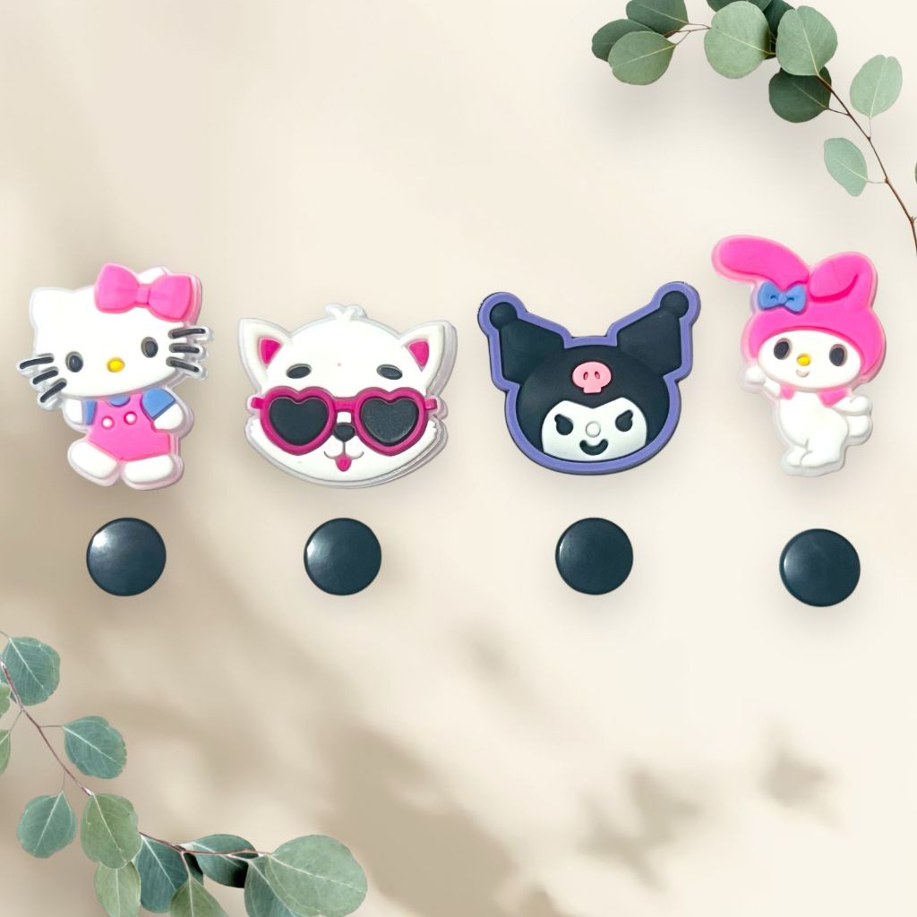 Kit Charm 4 Pin Emborrachado Botões Jibbit Babuche Croc Hello Kitty My Melody Kuromi