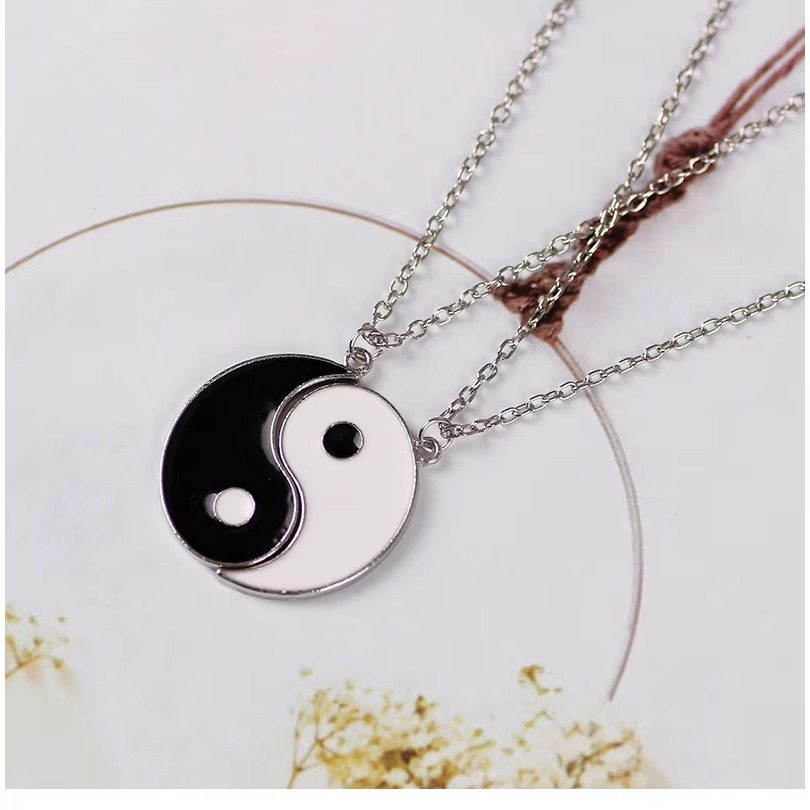 Par de Colares Yin Yang Aço Inoxidável Couple Casal Amizade Presente em Oferta na Shopee