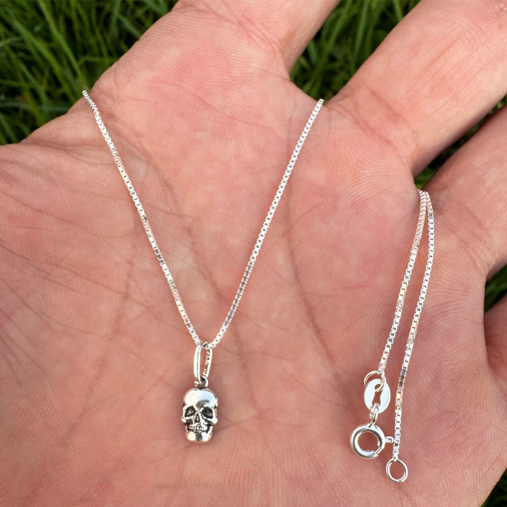 Pingente Caveira Rock Prata Legitima 925 Envelhecida 8Mm