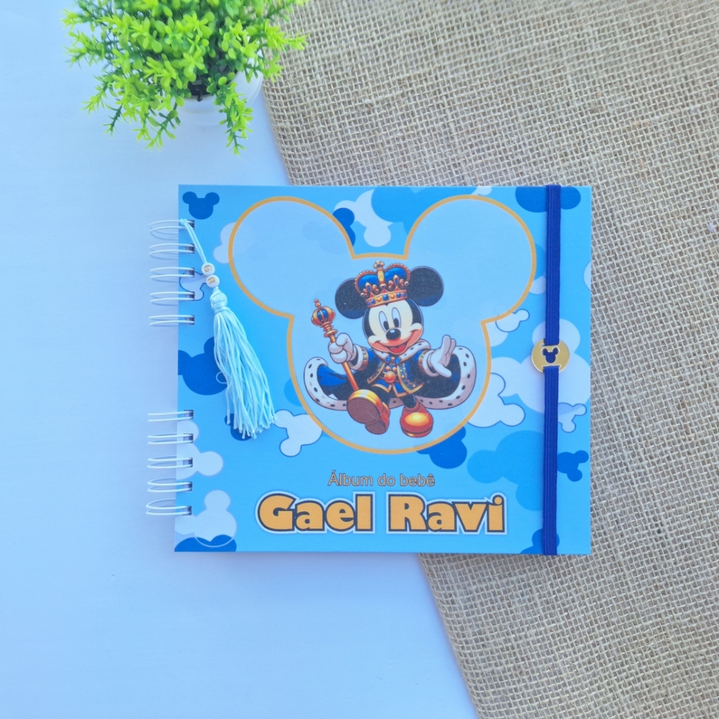 Livro do bebê Mickey Realeza