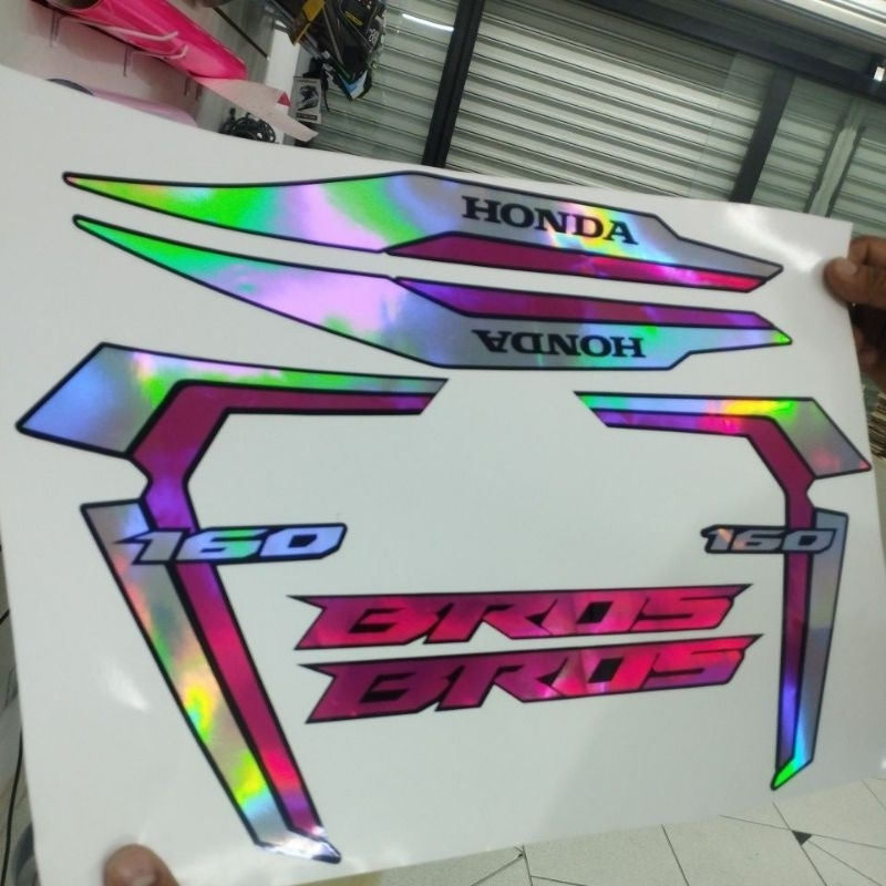Kit Adesivos Honda Nxr Bros 160 2022 Moto detalhe holografico e cores vermelho , azul, rosa