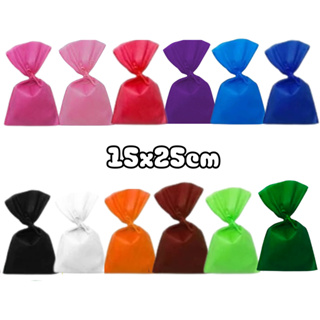 Kit 10/20/50 Sacos de TNT para Lembrancinha Saquinhos 15x25cm Presente em Oferta na Shopee