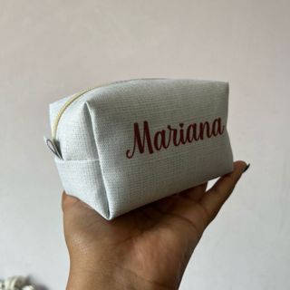 PRODUÇÃO EM 1 DIA ÚTIL + FRETE - Necessaire Box P MINI personalizado com nome MARSALA / ROSA / AZUL em Oferta na Shopee
