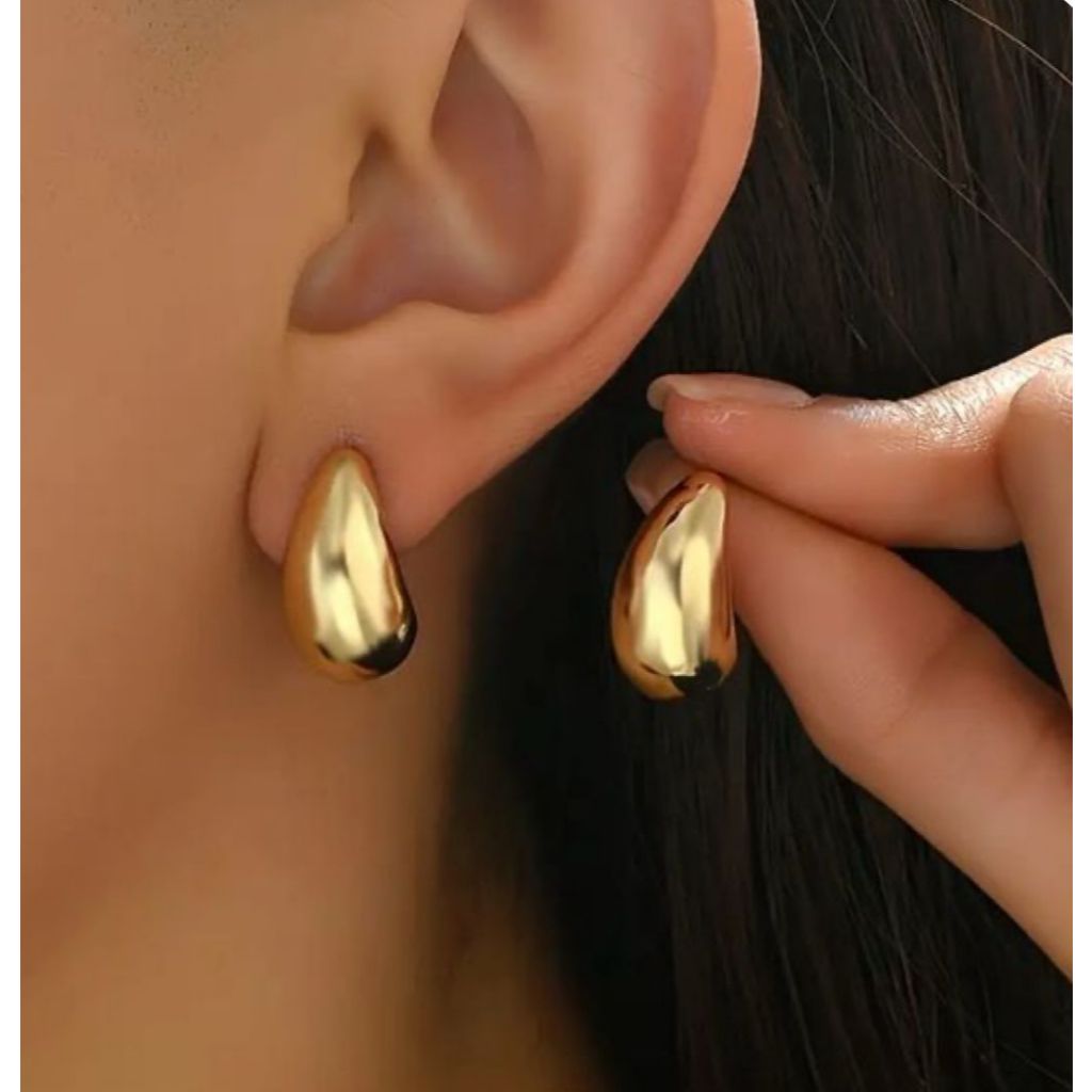 Brinco Gota D'Agua Virgula Elegante Dourado e Prata Folheado Moda Blogueira