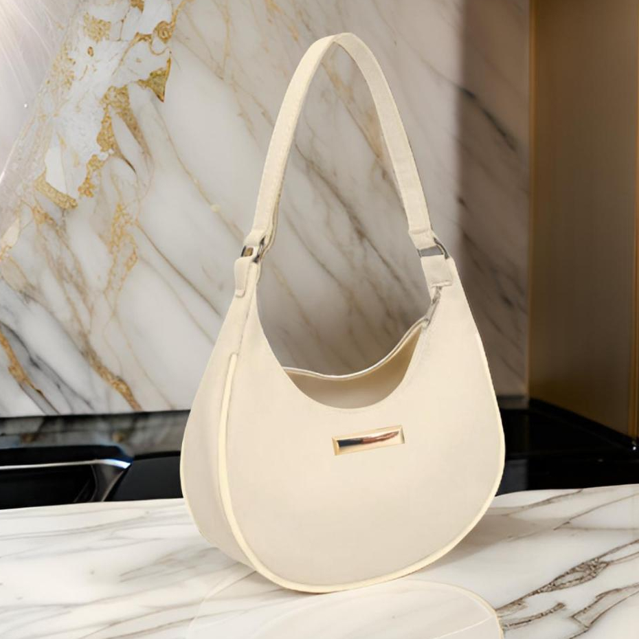 Bolsa Baguete Off Bege Couro Ecológico Média De Ombro Lançamento