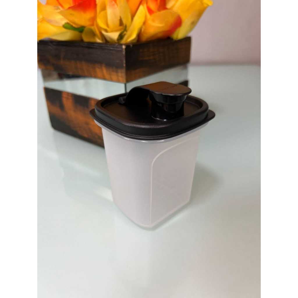Conjunto De Pote Slim Um Com a Tampa Preta e Outro Com a Tampa Azul 350ML 2 peças conjunto Tupperware Original