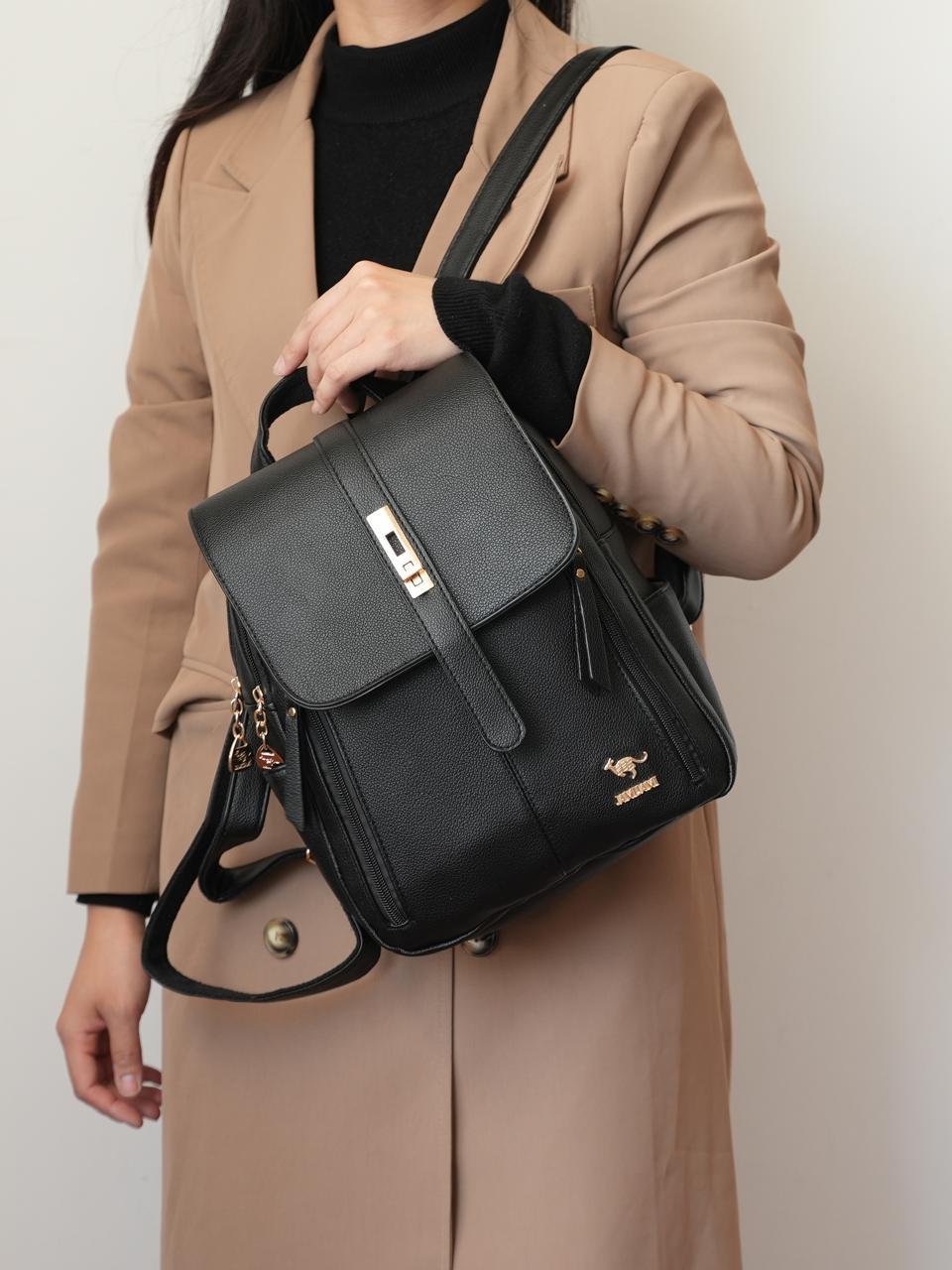 Mochila Feminina De Couro Com Logotipo Metálico Com Fecho Tampa Casual Retrô Couro Sintético S2318 S2319 LING em Oferta na Shopee