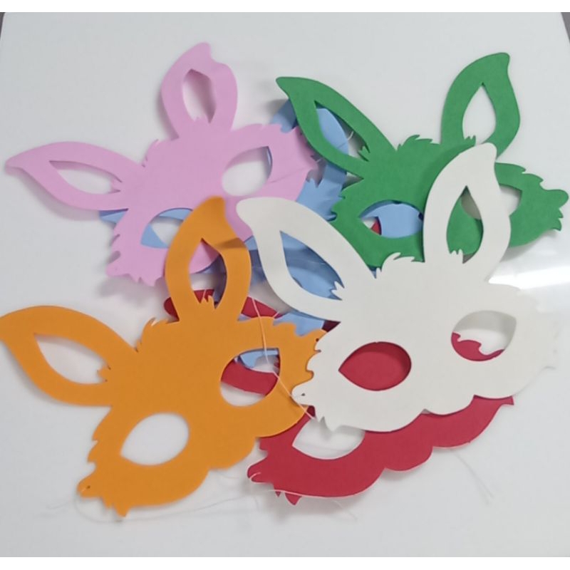 Mascara coelho sortida pacote com 10 unidades.