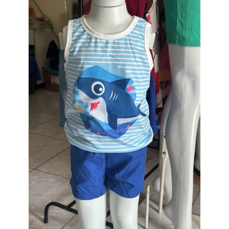 conjunto infantil masculino tubarão estampa