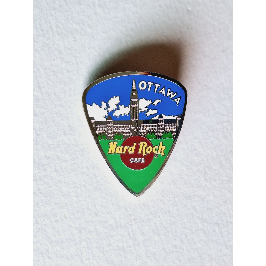 Pin / Broche - Hard Rock Cafe - Ottawa - Guitar Pick with Parliament Hill