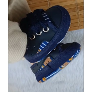 Sapatinho para bebê azul com ursinho sapato bebe menino calçado infantil macio recém nascido em Oferta na Shopee