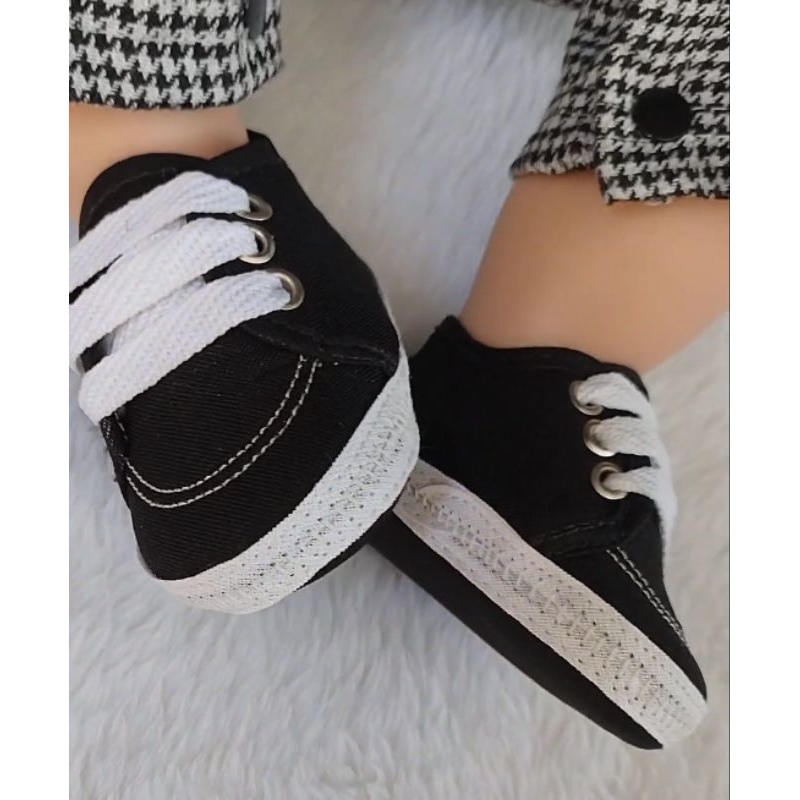 sapatinho de bebê menino e menina preto / sapato unissex recém nascido/ calçado tênis bebe preto casual bb