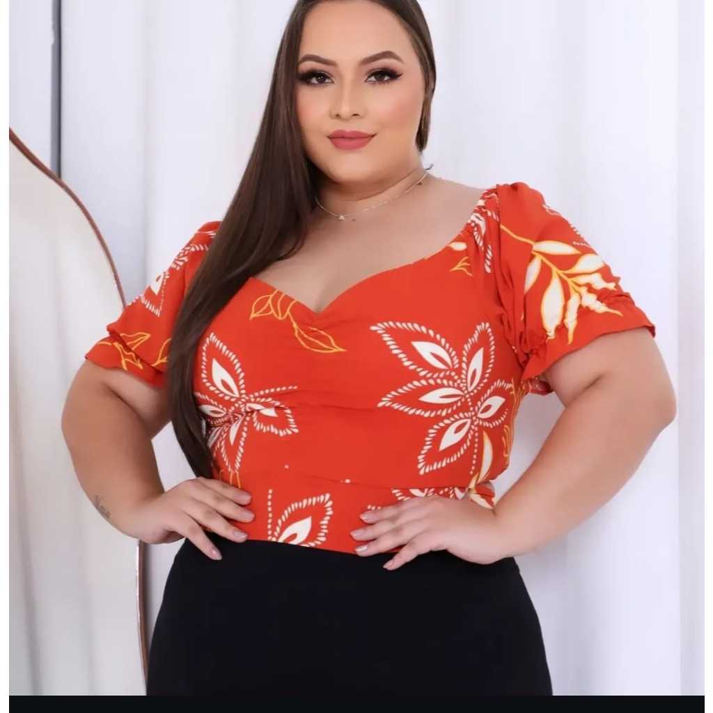 Blusa Cropped Ciganinha Plus Size com Bojo e Fita de Amarração nas Costas – Estampa Floral