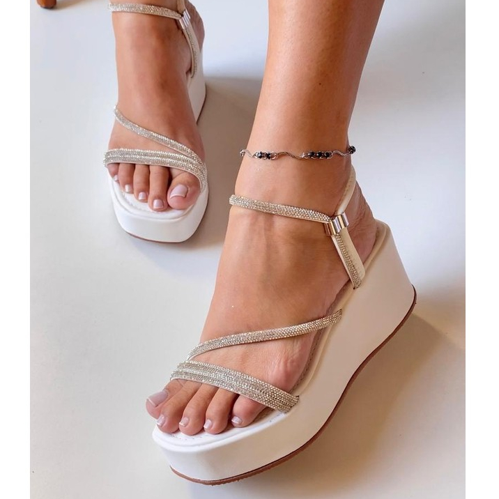 Sapatos Anabela Feminino: Onde Comprar | BuscaProdutos