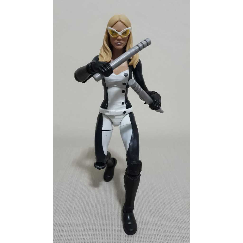 Harpia (Mockingbird) - wave Red Skull (Massacre) - Marvel Legends