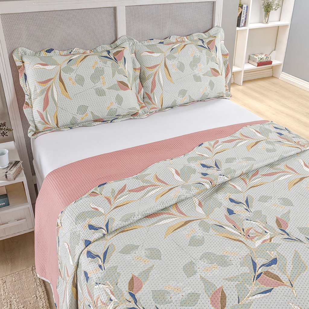 Kit Cobre Leito Colcha Queen Bouti 3 Peças Dupla Face Estampada Porta Travesseiro Aba Americana