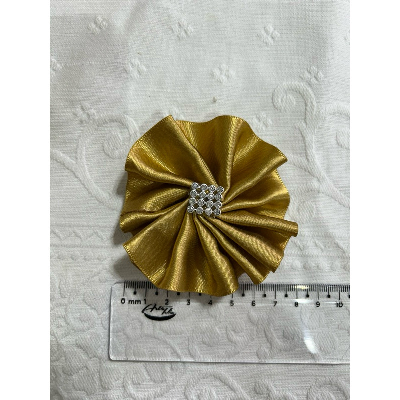 Fivela de fuxico de cetim