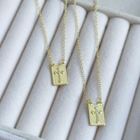 [ SEMI JOIA ] Colar Escapulário Cruz Medalha Cruz Crucifixo Banhado a Ouro 18k Alto Padrão