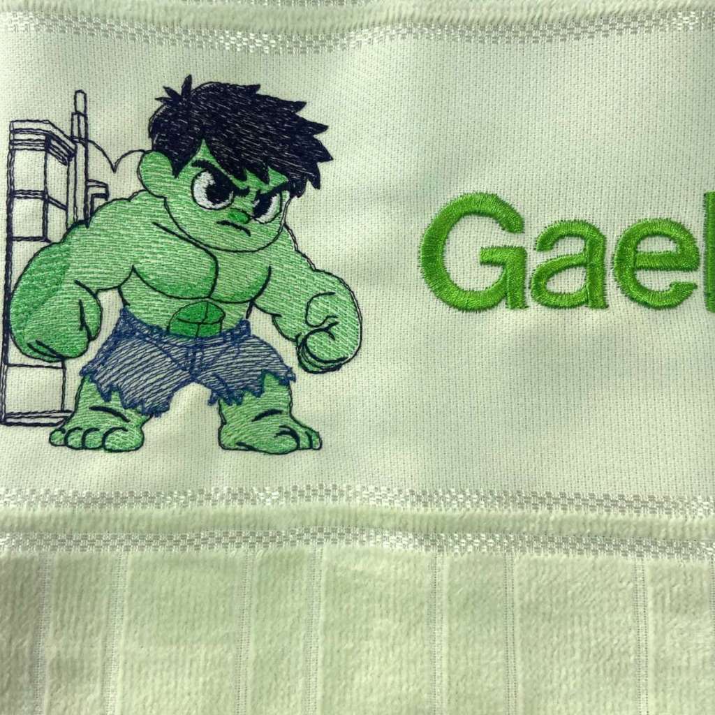Toalha de Mão Bordada Coleção Heróis HULK Nome Personalizado|Volta às aulas