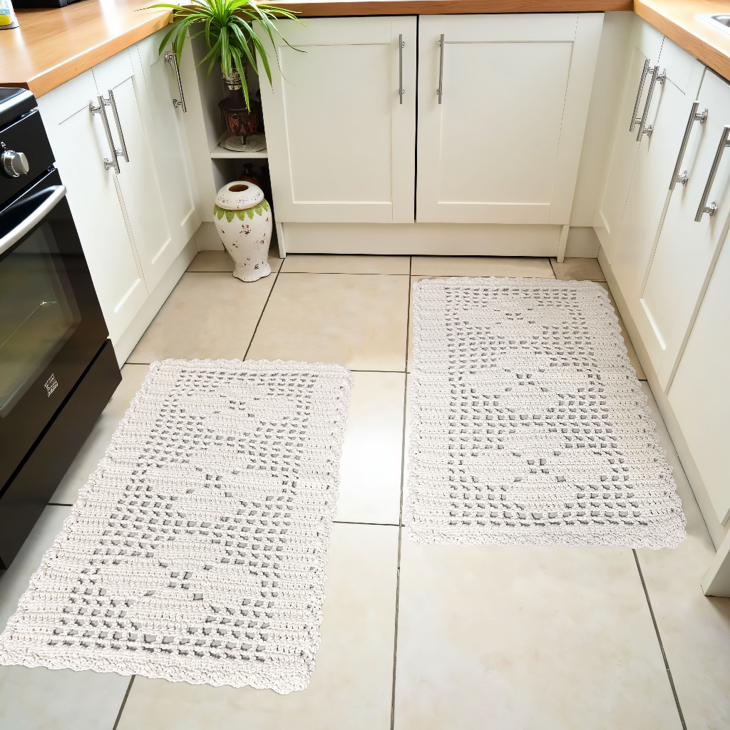 Kit Tapete Crochê 100% Algodão 2 Peças - 70cm x 40cm Cru 3 rosas