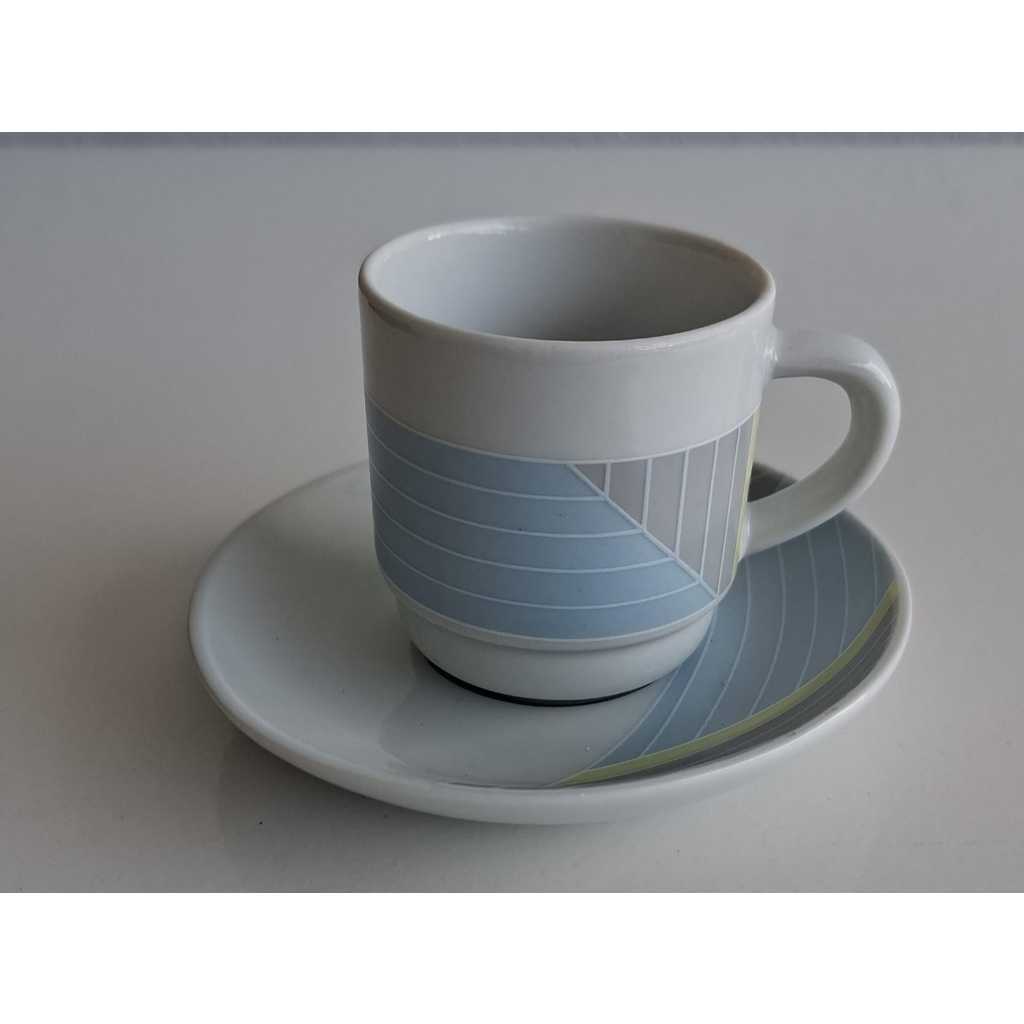 Xícara de Cafezinho com Pires de Porcelana Pozzani