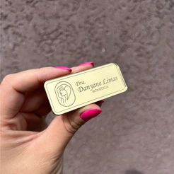 Broche Personalizado Magnetico em Acrílico Espelhado - Personalizado com a sua LOGO ou NOME com Imã