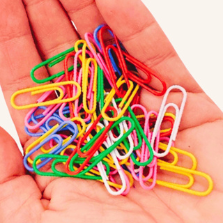 240 Unidades Clips Prendedor Colorido De Metal para Papel 28mm em Oferta na Shopee
