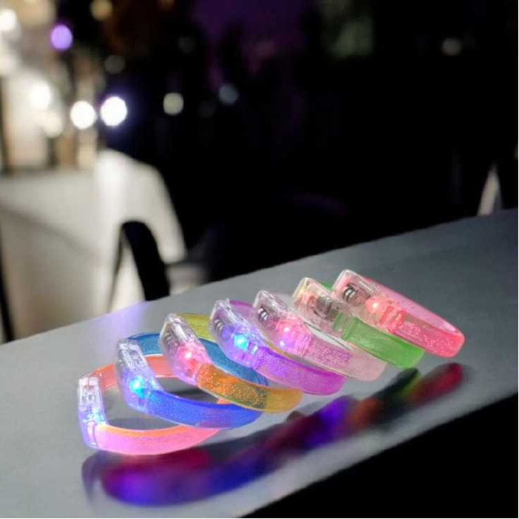 Kit 2 Pulseiras De Led Luz Pisca Colorida Festa Neon Balada Aniversário Casamento Evento rave