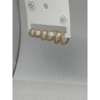 Kit de Brincos Argolas Cravejadas – Elegância e Sofisticação para Todas as Ocasiões! em Oferta na Shopee