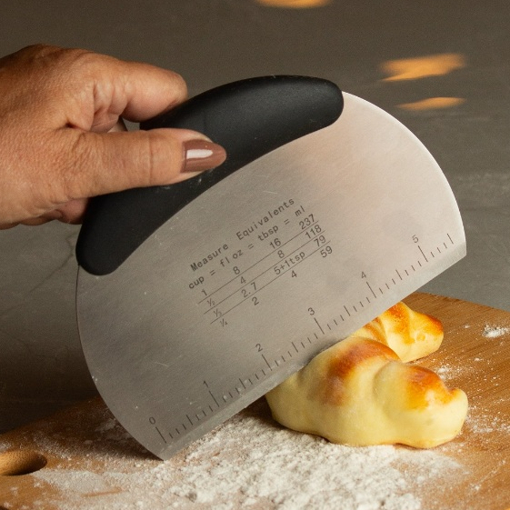 Espátula de Corte Culinária Multiuso Utensílio Cozinha Confeitaria Raspador Inox Cabo Emborrachado