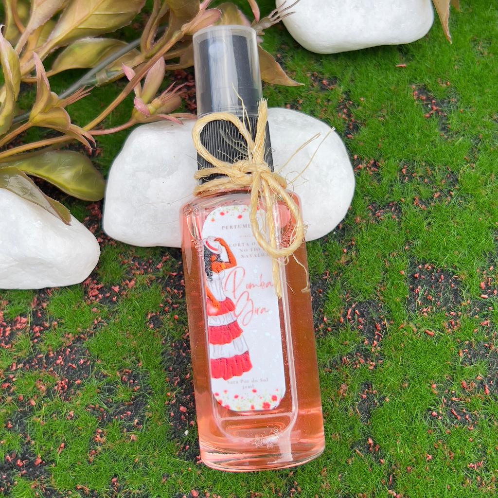 Perfume Maria Navalha  CORTA O MAL NO FIO DA NAVALHA