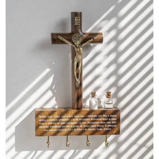 Porta Chaves Oração do Lar com Crucifixo 17cm em Oferta na Shopee