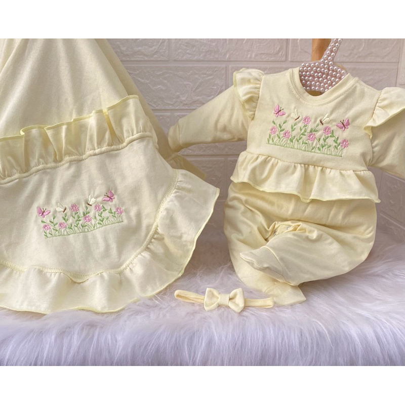 saída de maternidade menina amarelo bordado