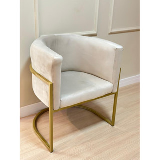 Poltrona cadeira redonda luna, base de ferro gold