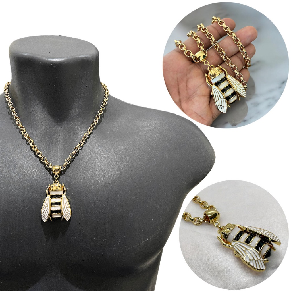 Colar Cordão Choker Corrente de Aço Dourado Banhado Ouro Pingente Abelha Luxo Joia Luma