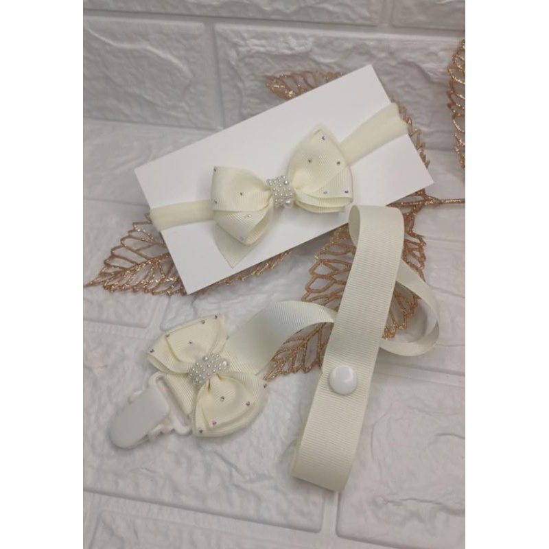 kit prendedor de chupeta + faixinha laço cruzado mimo 7cm, meia de seda, kit princesa saída de maternidade