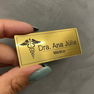 Broche Crachá Personalizado Acrílico Magnético Bottons Com Logo em Oferta na Shopee