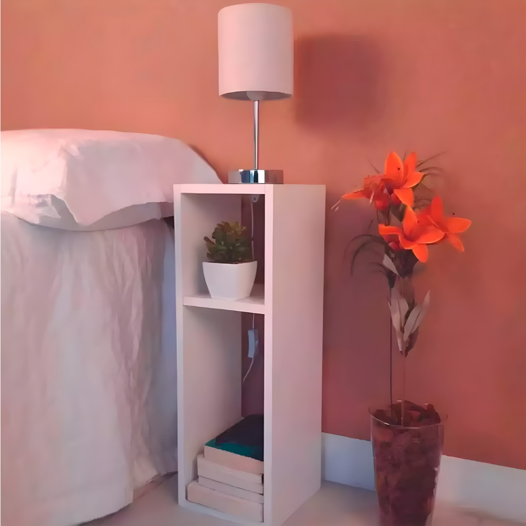 Mesa de Apoio Lateral Branca MDF 60cm Com Prateleira Compacta Moderna Ideal Quarto Sala Escritório