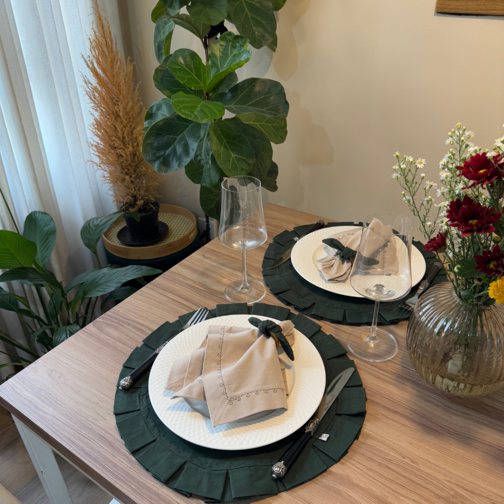 Kit Jogo Americano Redondo Lançamento Mesa Posta 2 Lugares a Mesa completo souplast 6 iten...