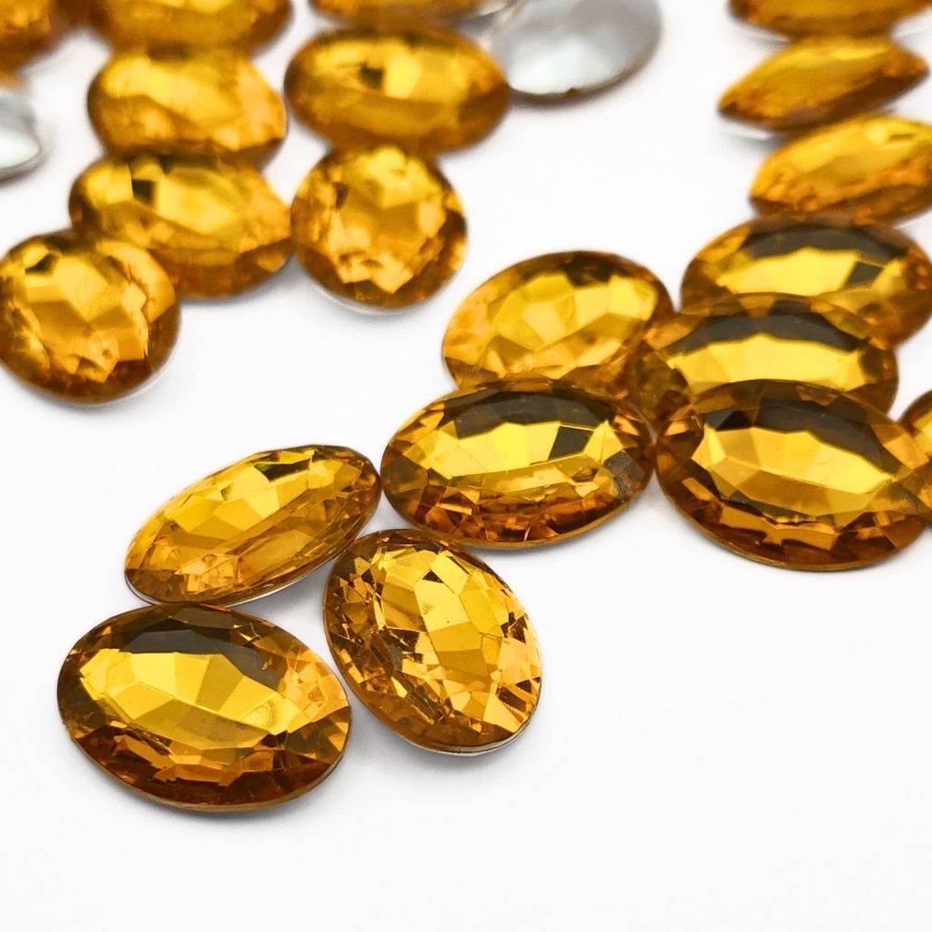 Chaton Oval 13x18mm - Dourado - Base Irregular em Oferta na Shopee