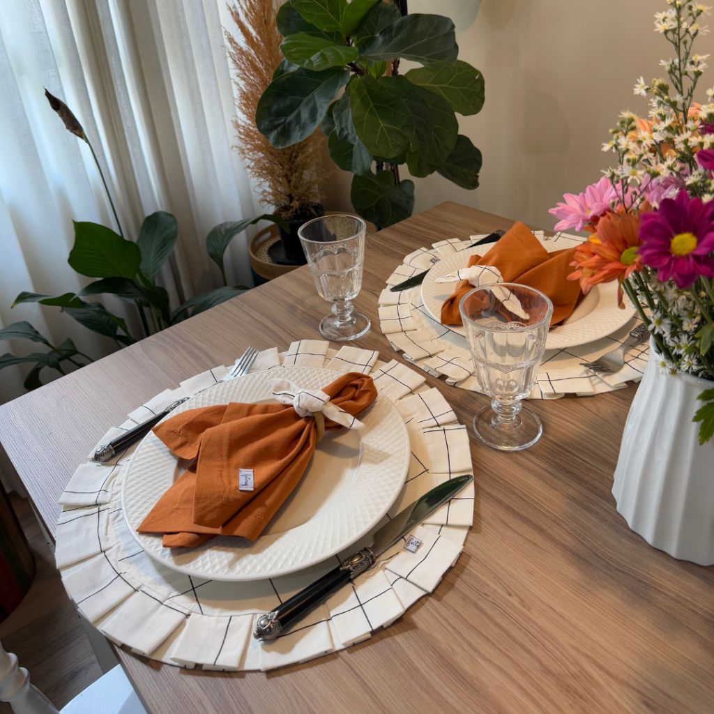 Kit Jogo Americano Elegante para Momentos Especiais Jantar com Estilo (2 lugares a mesa Completo) tendencia