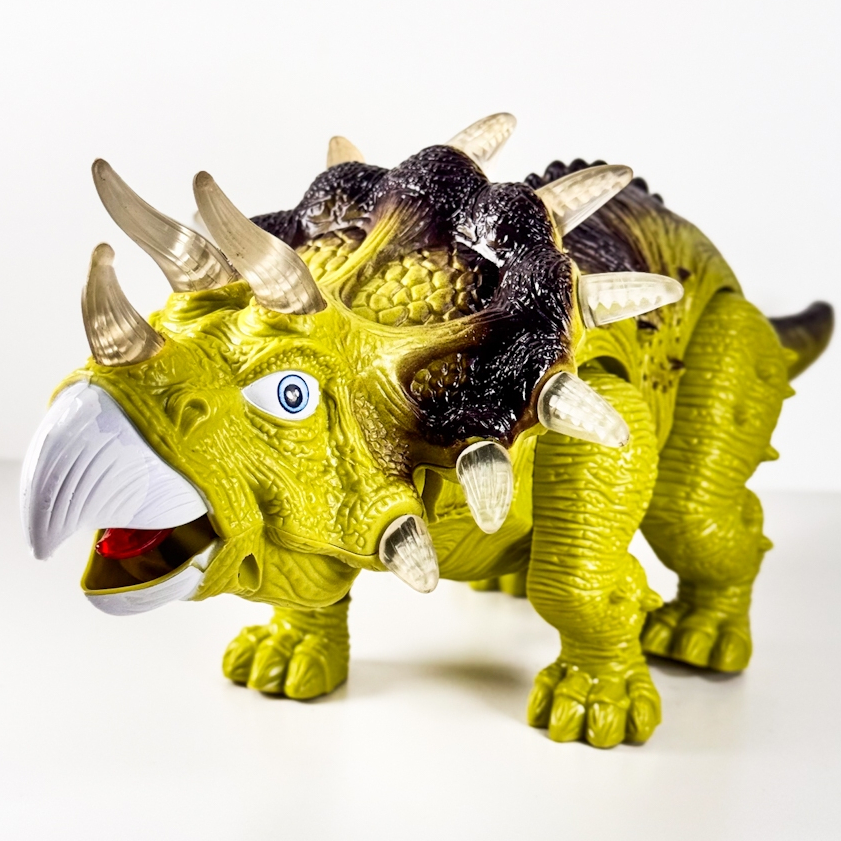 Dinossauro Triceratops Com Luz Som e Movimento Brinquedo interativo a Pilha