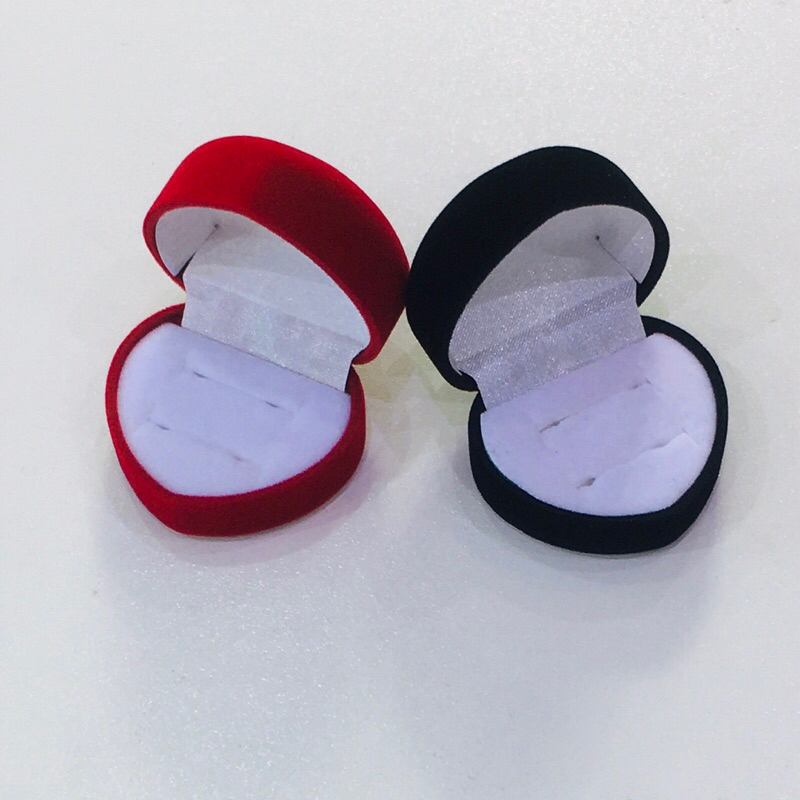 Porta Aliança Caixinha De Veludo Formato Coração